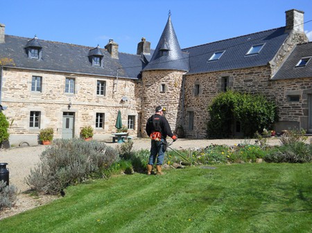 Strimming at the Manoir